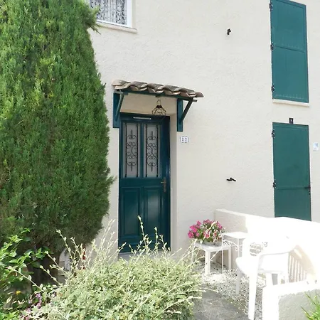 Le Lavandou, 3 Pieces, 4 Personnes - Fr-1-251-682