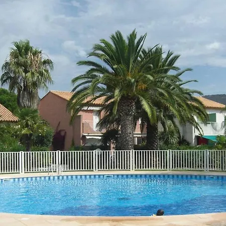 Le Lavandou, 3 Pieces, 4 Personnes - Fr-1-251-682 Apartment